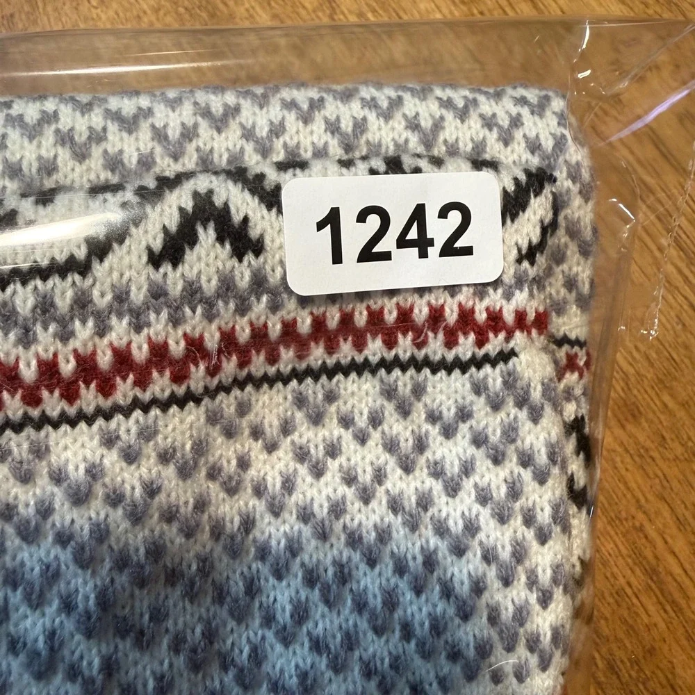 Maurices Fair Isle Nordic Knit Winter‎ Gray Black Red Tassel Fringe Scarf OS